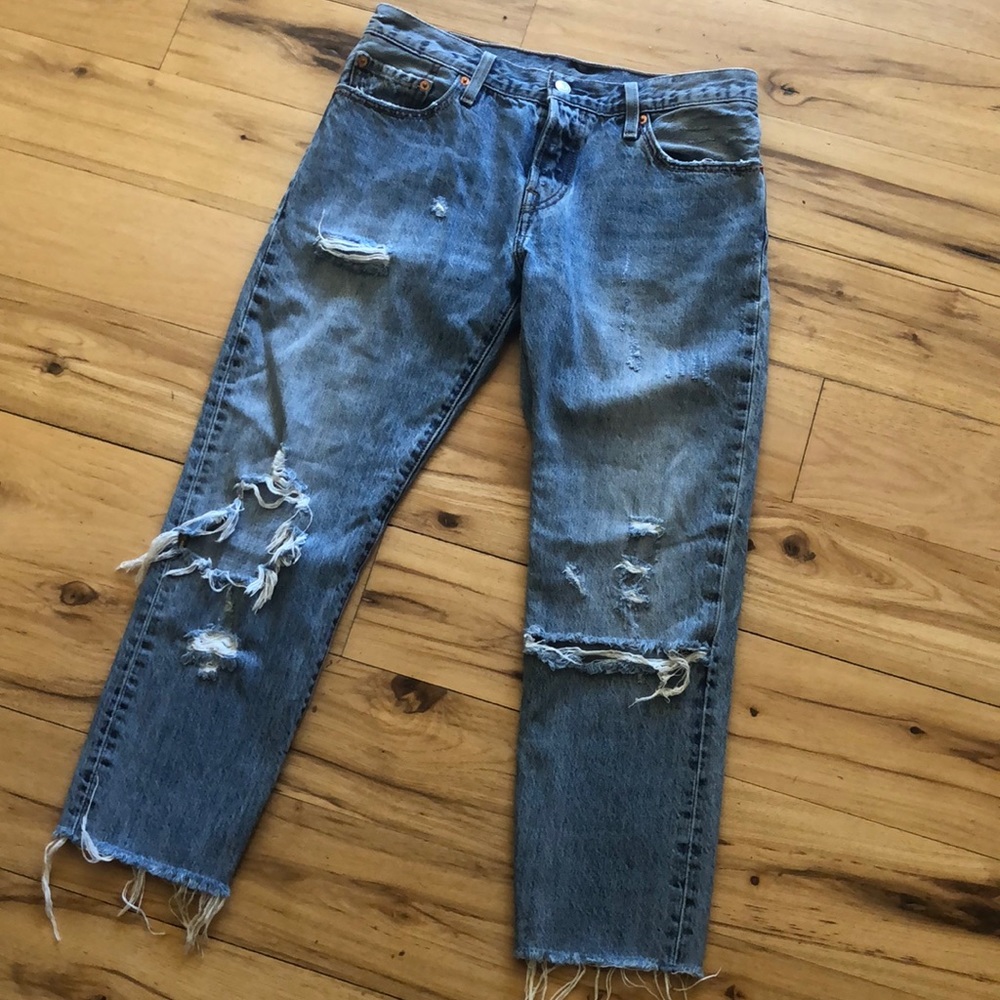 501 Distressed Levi’s
